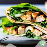 Wrap recepten: Gegrilde kip en pindasaus wraps